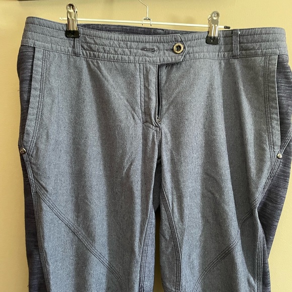 Lululemon sz 10 casual pants. Like new - Picture 2 of 9